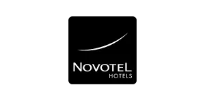 novotel_logo_nandodesign-600x300-1-300x150.png
